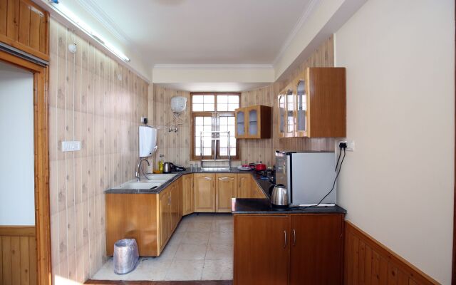 Hari Anand Apartments By OYO Rooms