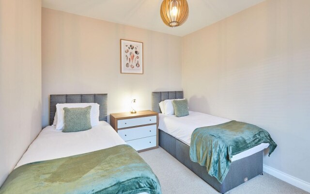 Host Stay Watch House