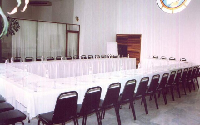 Villas Vamar Marina & Beach Resort