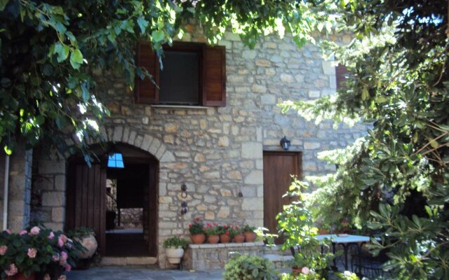 Guesthouse Karahalios