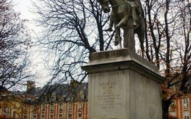 Bed & Breakfast Place des Vosges 3