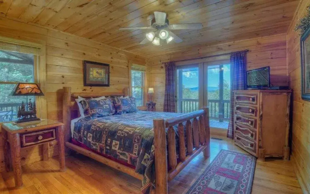 Sunset Lodge by Escape to Blue Ridge