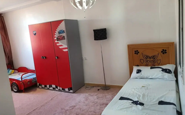 Familiar Luxury Apartment