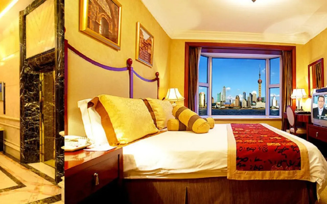 The Bund Riverside Hotel
