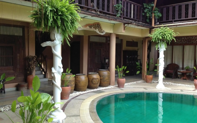 Ruean Thai Hotel