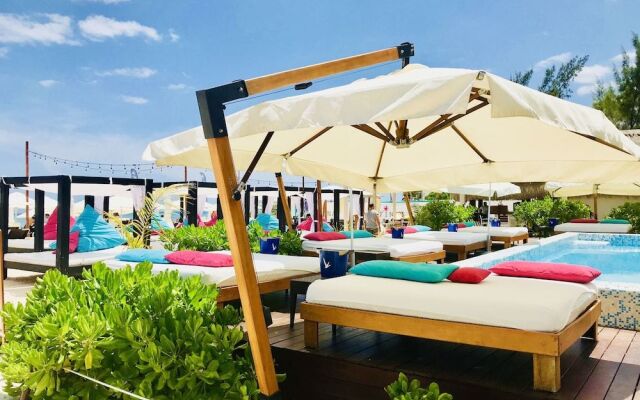 Room in Condo - Condohotel 5th Avenue King Triple Studio