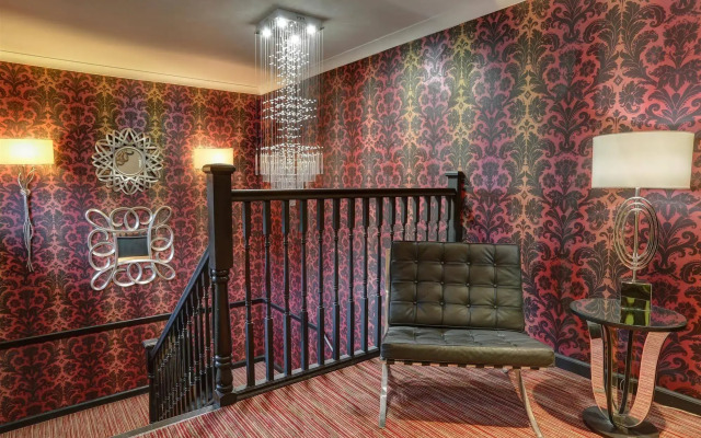 BEST WESTERN Brook Hotel