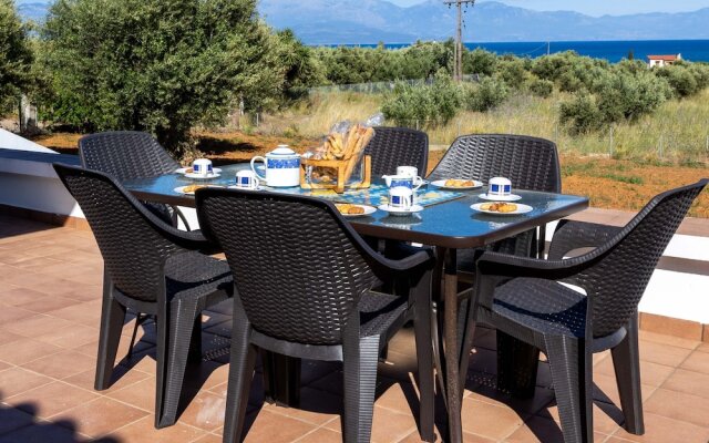 Aipeia Country House