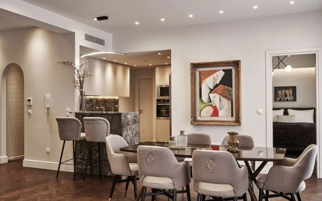 Patriarchou 4bd Art Deco Penthouse