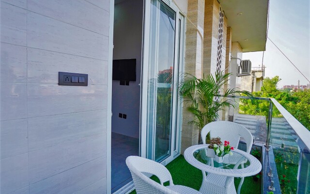 FabHotel F9 Noida Sector 56