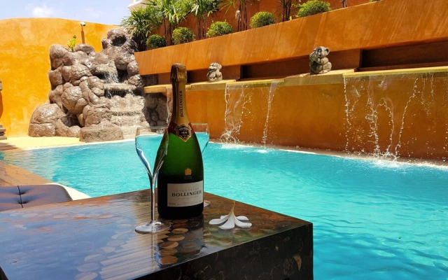 WOWLAND Luxury Pool Villa Pattaya Walking Street - 6 Bedrooms