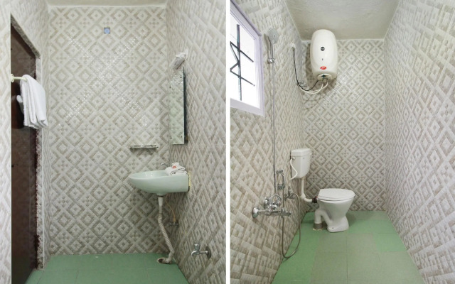 Oyo 11719 Hotel Sierra