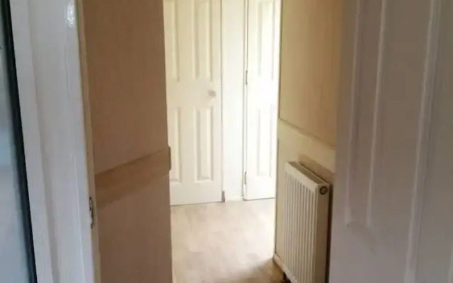 Midden Manor Country Stay on a Working Dairy Farm