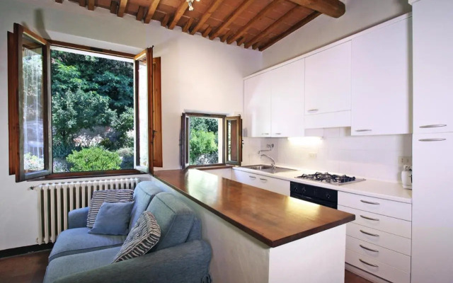 Mint Apartment - Super Central, Quiet, Romantic, close to Finest Restaurants