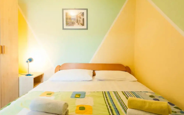 Cozy Apartments in Zadar With Sea and Mountain Views