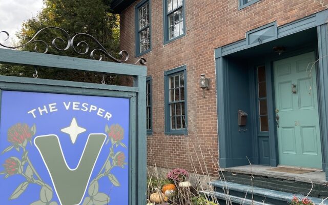 The Charleston House Bed & Breakfast