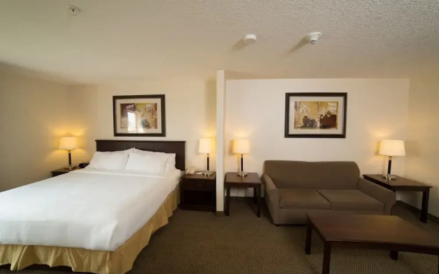 Holiday Inn Express Hotel & Suites WHITECOURT, an IHG Hotel