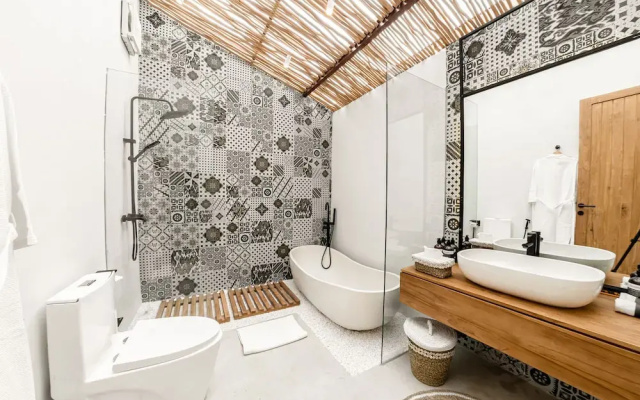 Hijau Villa by EVDEkimi - Charming 2BR escape with Pool, Outdoor Lounge, Lush Garden