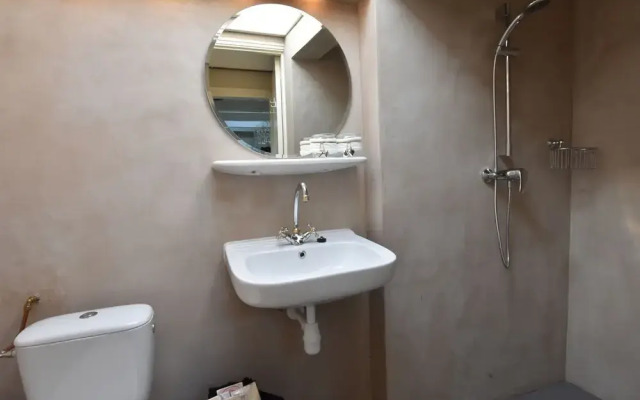 Modern Holiday Home in Sluis with a Garden