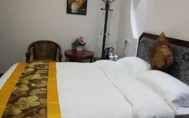 Yilong Supply and Marketing Hotel