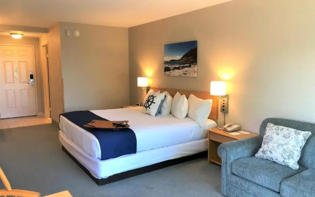 Atlantic Eyrie Lodge