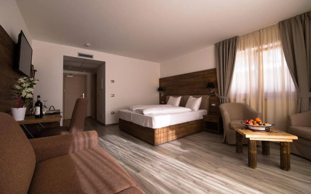 Golden Park Resort