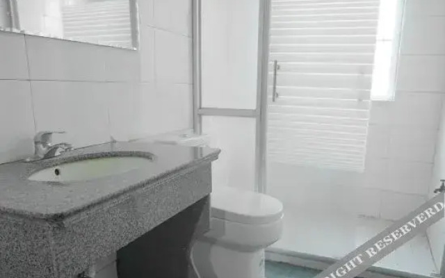 Xuefeng Hotel