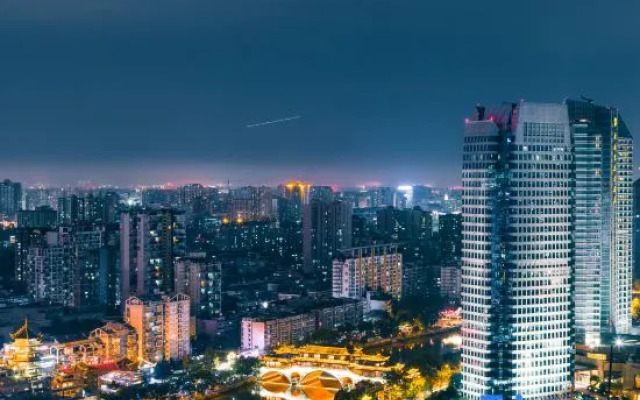 Cloud Travel High-end LOFT Hotel apartment (Jiuyanqiao Store)