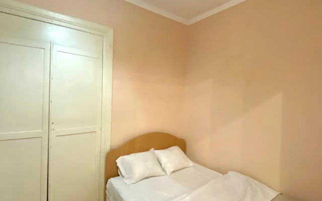 Apartment on Zaliznychna street