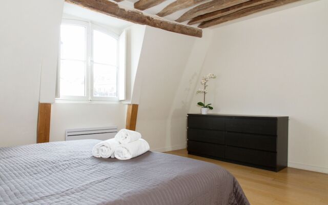 Saint Germain - Mabillon Apartment