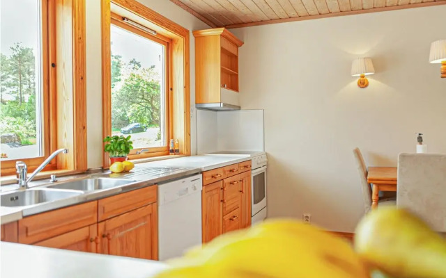 Nice Home in Farsund With 5 Bedrooms and Wifi