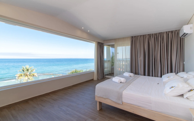 Belussi Beach Hotel & Suites