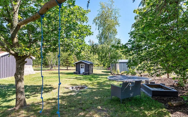 7 Person Holiday Home in Hojslev