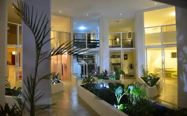 Lory House