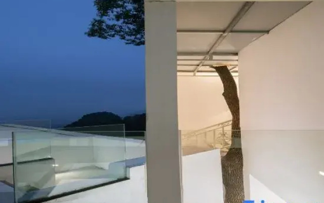 There is a Starlight Mountain B&B outside Chongqing