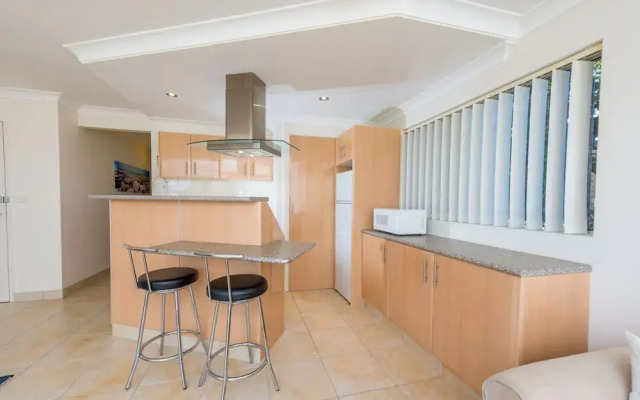 Ronald Avenue 1/65 - Shoal Bay