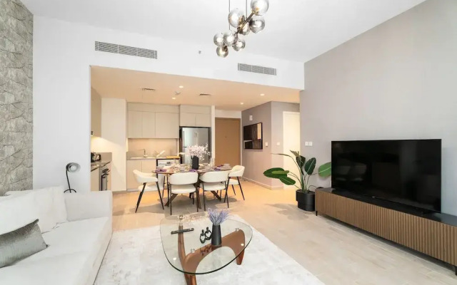 Nasma Holiday Homes - Breeze at Creek Beach