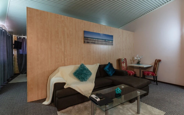 Sails Geraldton Accommodation – Guest Rooms – Geraldton