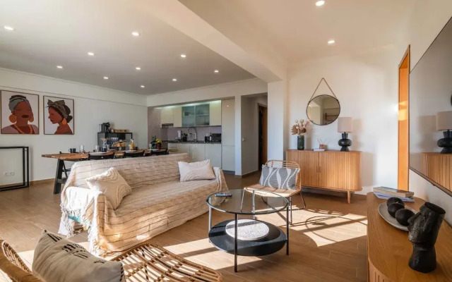 Montechoro Sea View 3 Bedroom Apartment