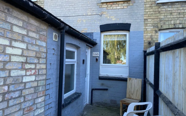 160 Exning Road