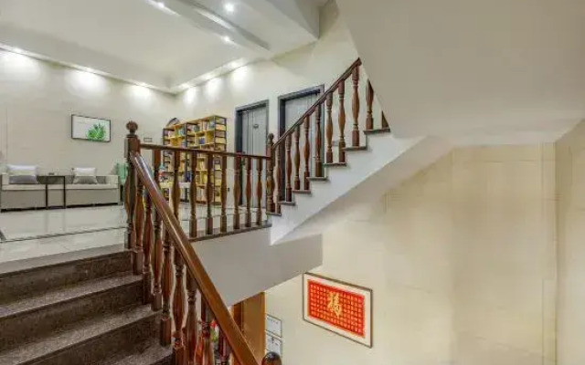 Xianju Jiucun B&B (Shenxianju Tourist Transfer Center)