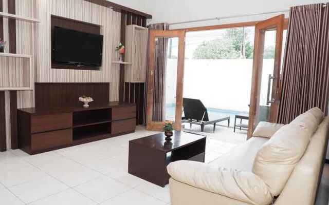 OYO 703 Omah Olin Guesthouse