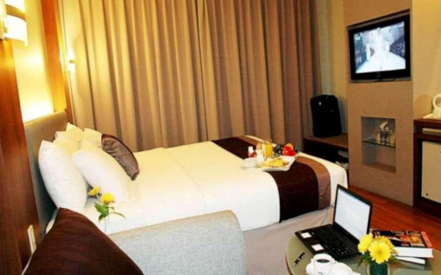 Grand Cemara Hotel