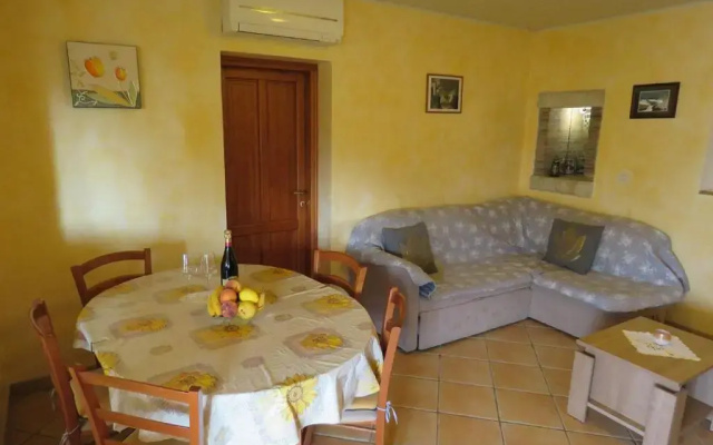 Apartment Banko A6 with Large Garden Near the Sea - Apartment in Porec - Photo 4