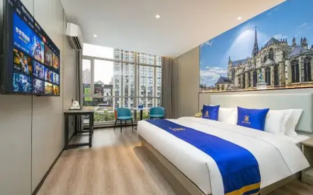 Super 8 Hotel