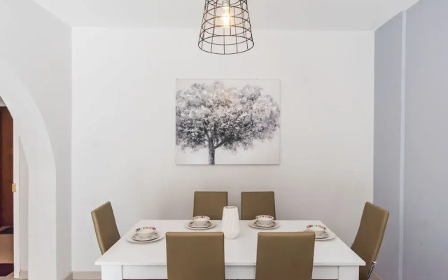 Paradise Promenade Apartment