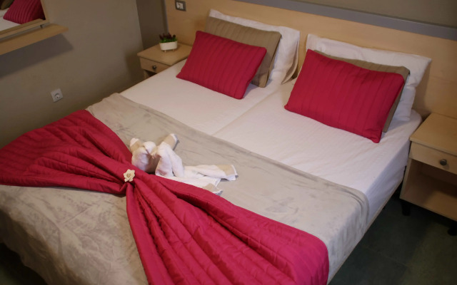 Green Park Apartments