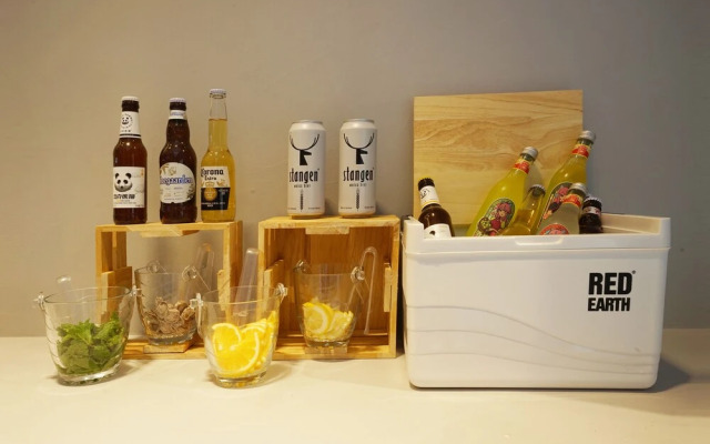 poltton international hotel