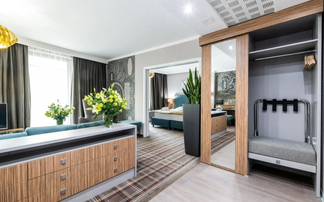 Perfect Hotel