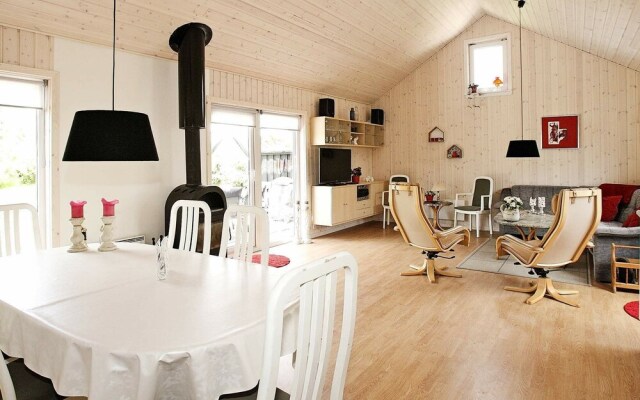 Luxurious Holiday Home in Hadsund With Jacuzzi